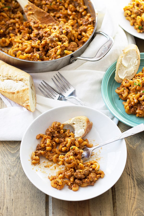 A copycat version of Hamburger Helper cheeseburger skillet that's healthier and homemade #oneskillet #whatsfordinner